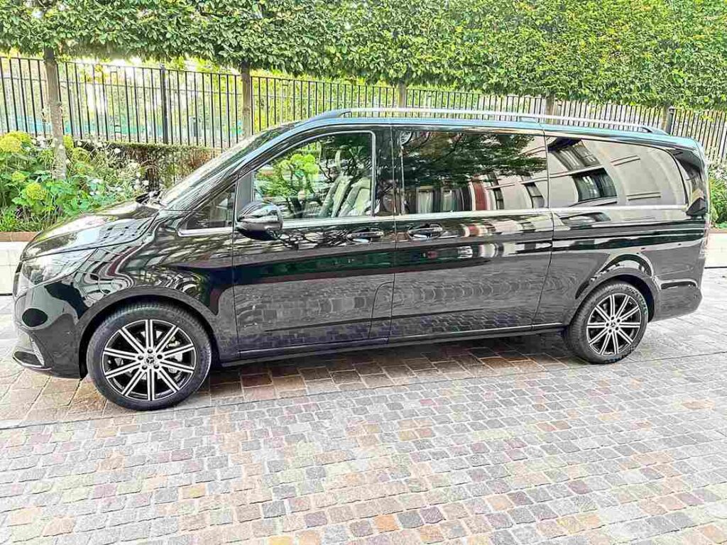 Mercedes V-Class chauffeur car